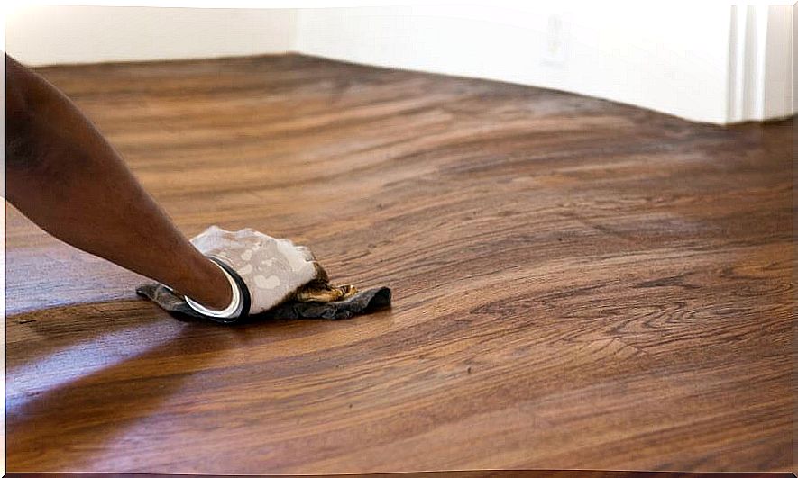 Protecting wooden floors is not always easy