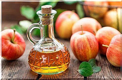 Apple cider vinegar to wash your hair without shampoo