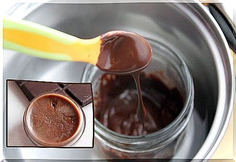 melt chocolate in a bain-marie