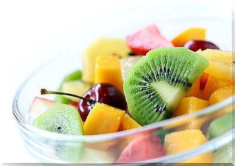 When is the right time to eat fruits?