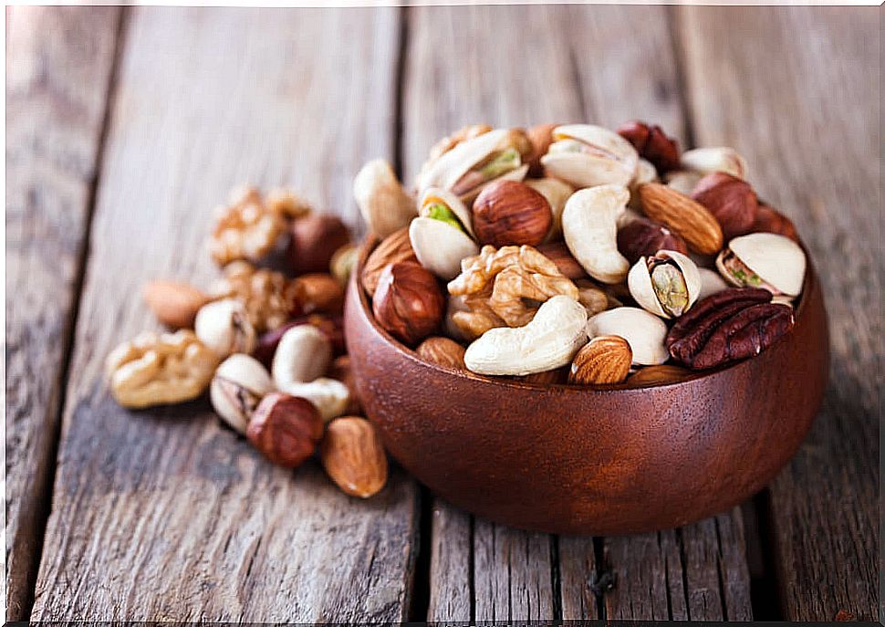 Why eat nuts?