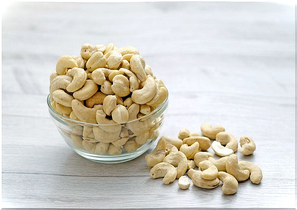 Cashews for brain activity